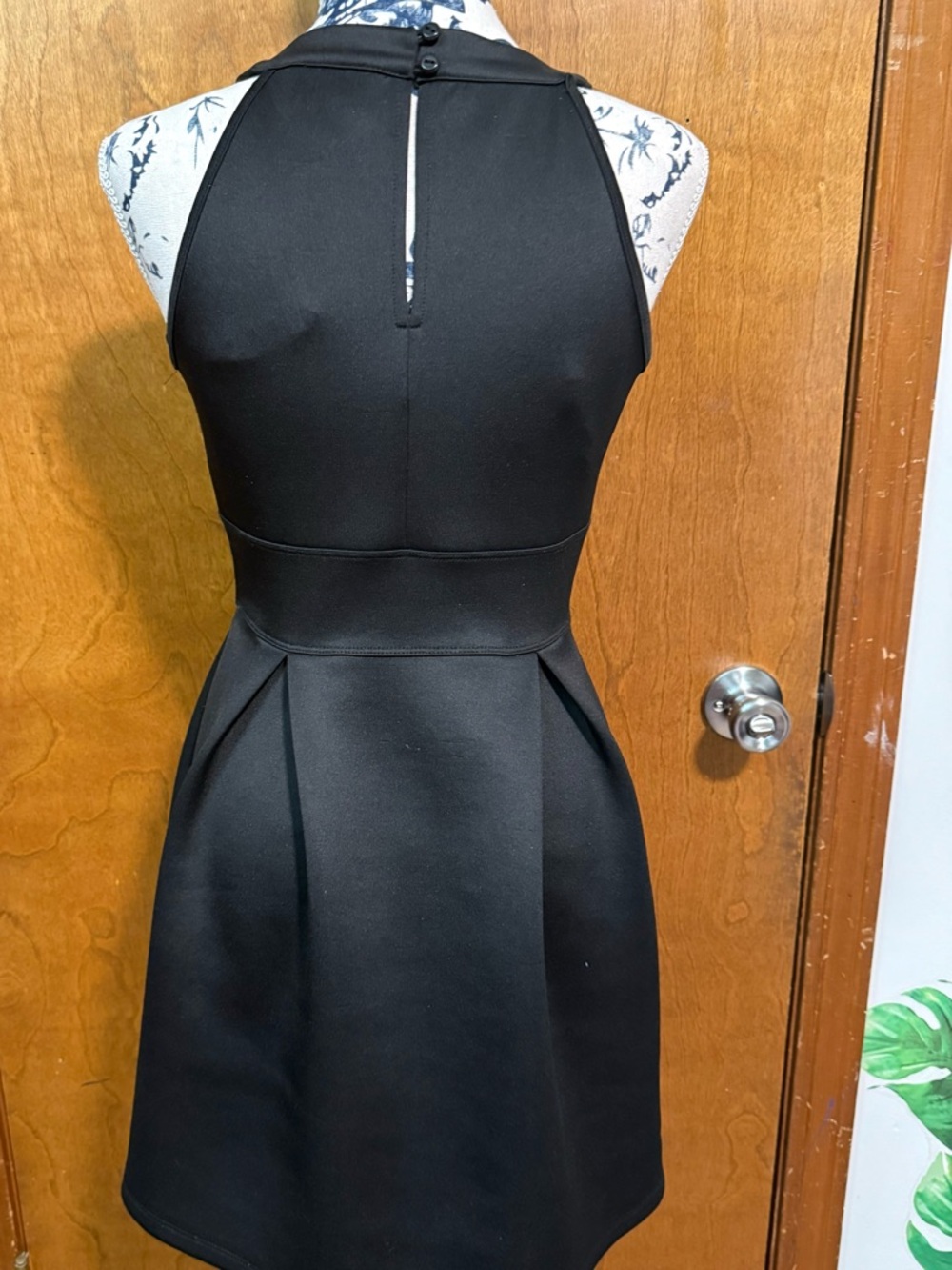 Black Mesh Detail Fit-and-Flare Dress (medium) Sweet Storm - Picture 4 of 11